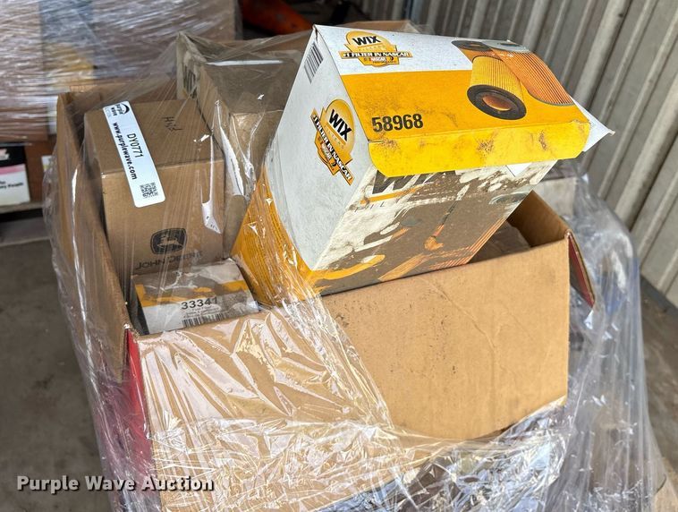 image for item DY0771 (2) pallets of automotive filters