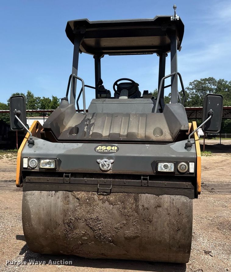 image for item DY0776 2019 Case DV210CD combination roller