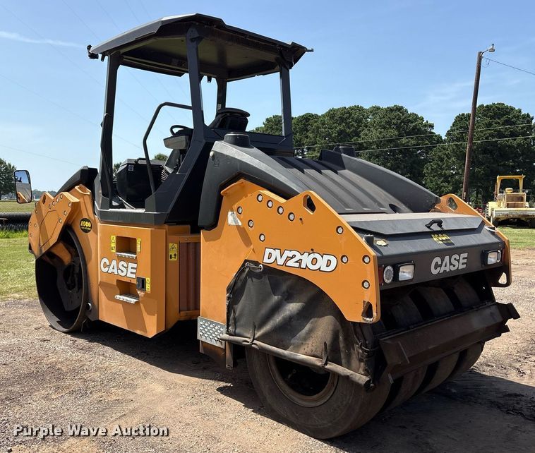 image for item DY0776 2019 Case DV210CD combination roller