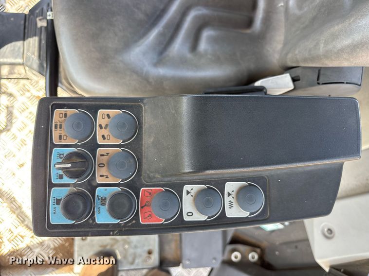 image for item DY0776 2019 Case DV210CD combination roller