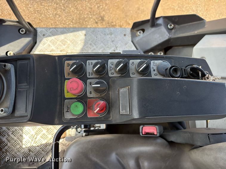 image for item DY0776 2019 Case DV210CD combination roller