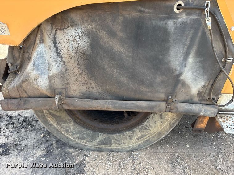 image for item DY0776 2019 Case DV210CD combination roller