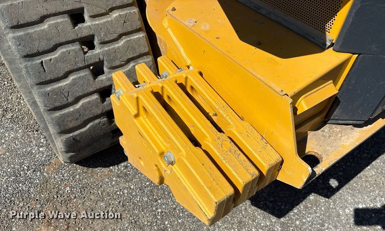 image for item DY0813 2020 John Deere 333G tracked skid steer loader