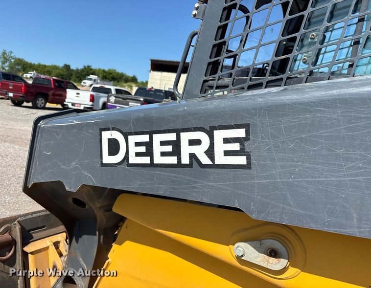 image for item DY0813 2020 John Deere 333G tracked skid steer loader