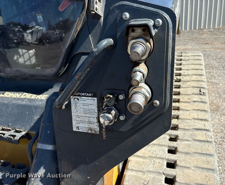 image for item DY0813 2020 John Deere 333G tracked skid steer loader