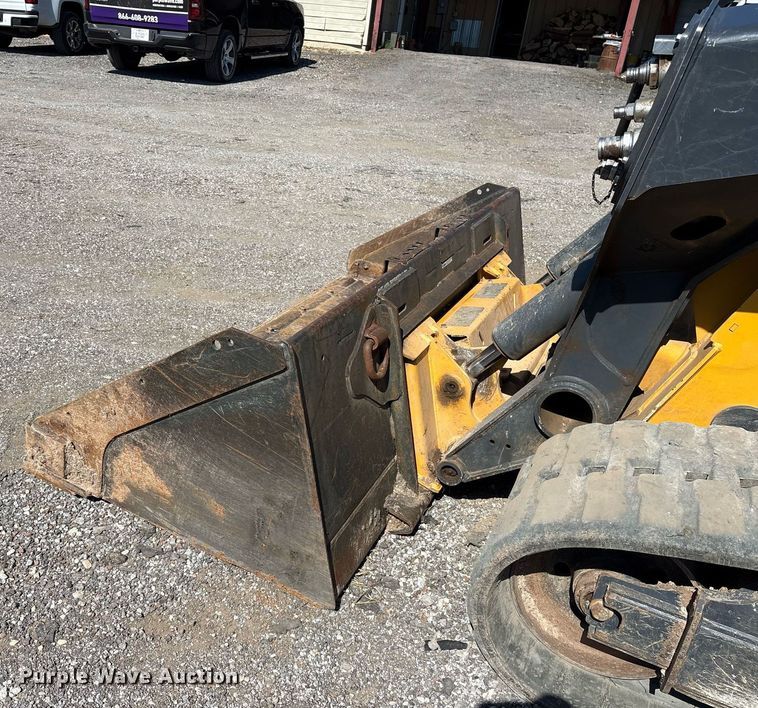 image for item DY0813 2020 John Deere 333G tracked skid steer loader
