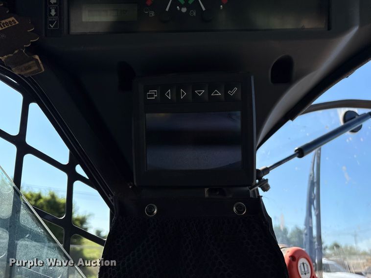 image for item DY0813 2020 John Deere 333G tracked skid steer loader