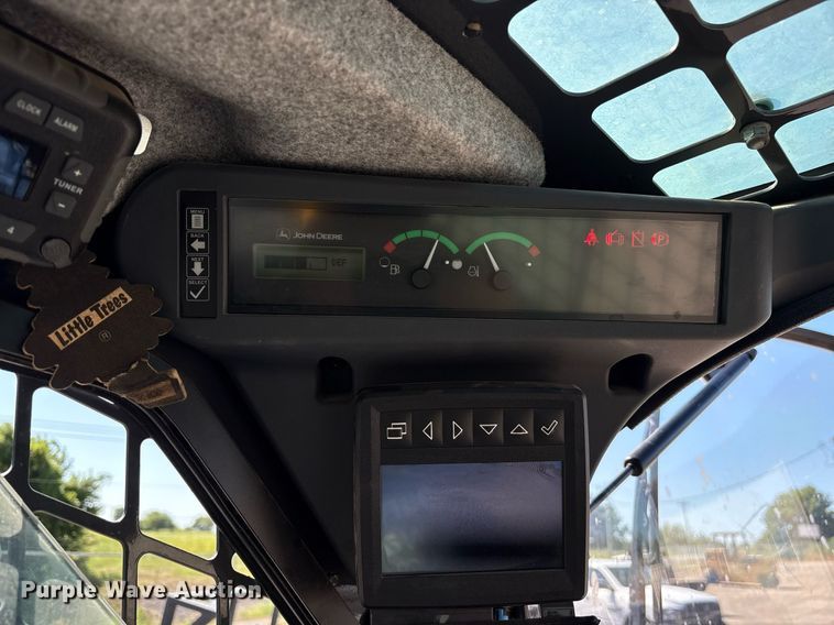 image for item DY0813 2020 John Deere 333G tracked skid steer loader