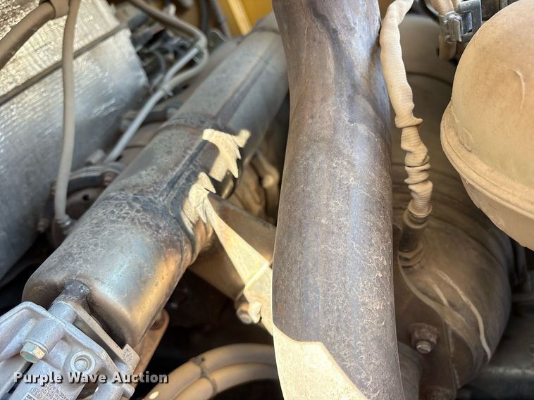 image for item DY0813 2020 John Deere 333G tracked skid steer loader