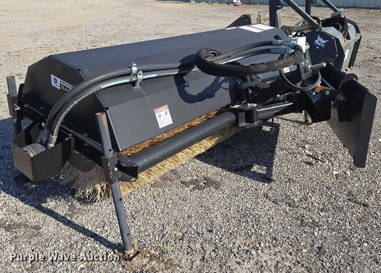 image for item DY0815 John Deere BA84 skid steer broom