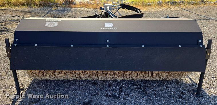 image for item DY0815 John Deere BA84 skid steer broom