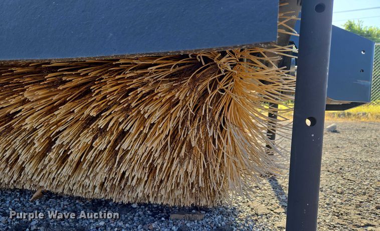 image for item DY0815 John Deere BA84 skid steer broom