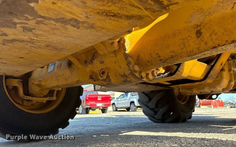 image for item DY0816 2013 John Deere 310K backhoe