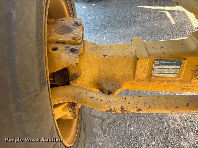 image for item DY0816 2013 John Deere 310K backhoe