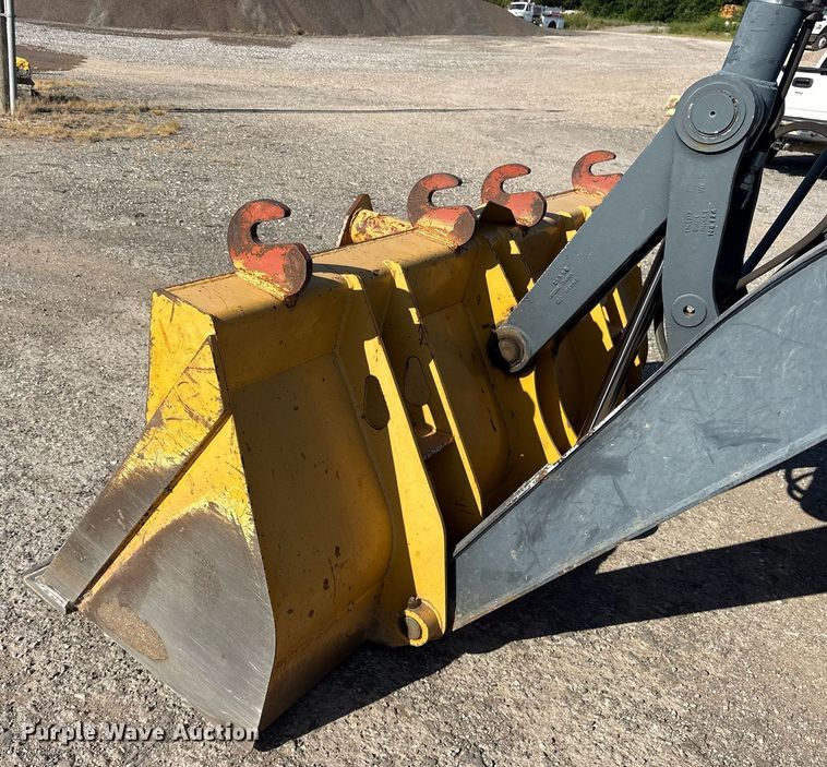 image for item DY0816 2013 John Deere 310K backhoe