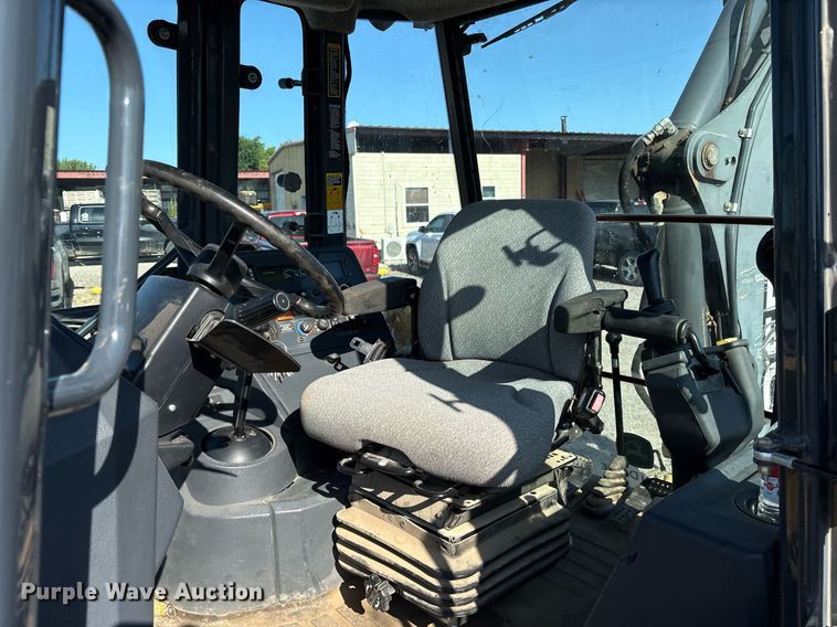 image for item DY0816 2013 John Deere 310K backhoe