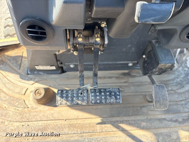 image for item DY0816 2013 John Deere 310K backhoe