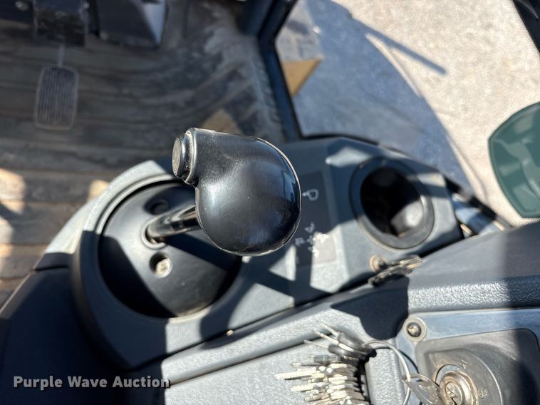 image for item DY0816 2013 John Deere 310K backhoe