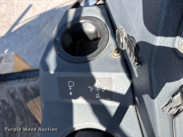 image for item DY0816 2013 John Deere 310K backhoe