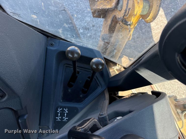 image for item DY0816 2013 John Deere 310K backhoe