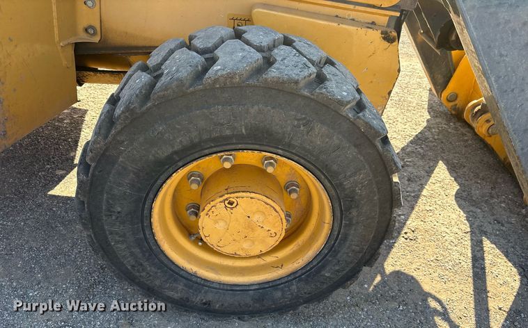 image for item DY0816 2013 John Deere 310K backhoe