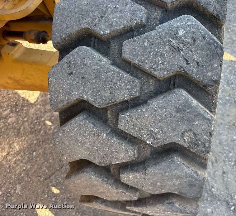 image for item DY0816 2013 John Deere 310K backhoe