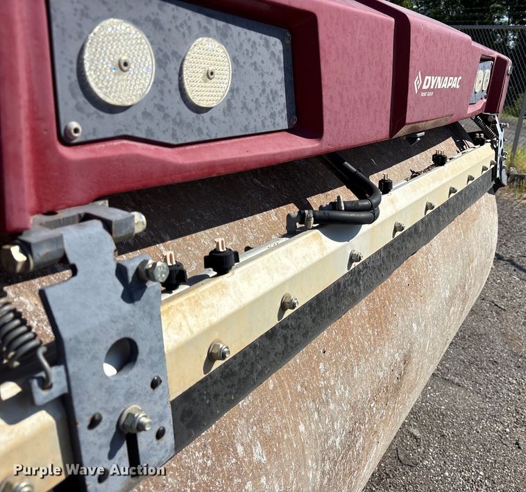 image for item DY0817 Dynapac CC5200 VI double drum vibratory roller