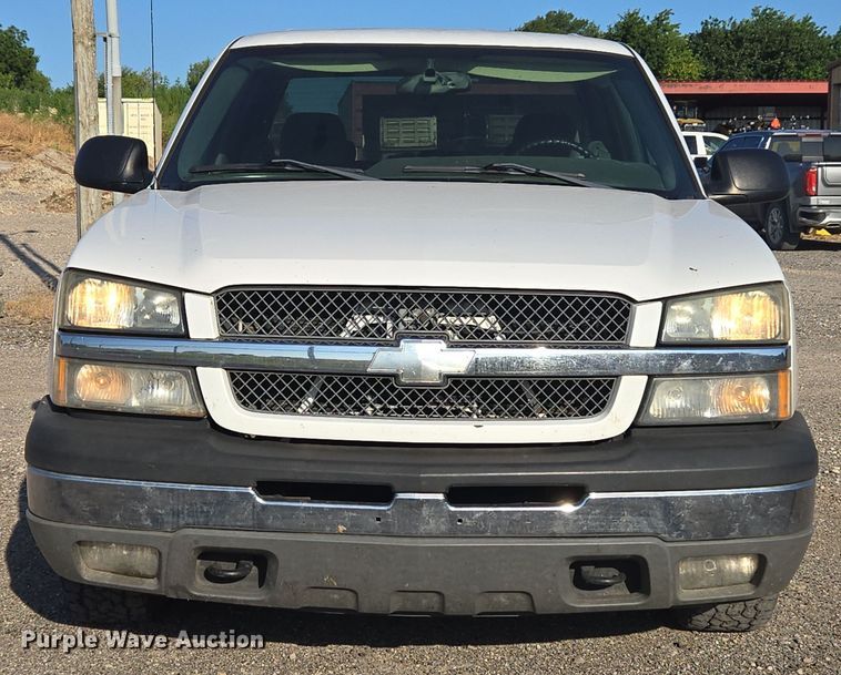 image for item DY0818 2005 Chevrolet Silverado 1500 Crew Cab pickup truck