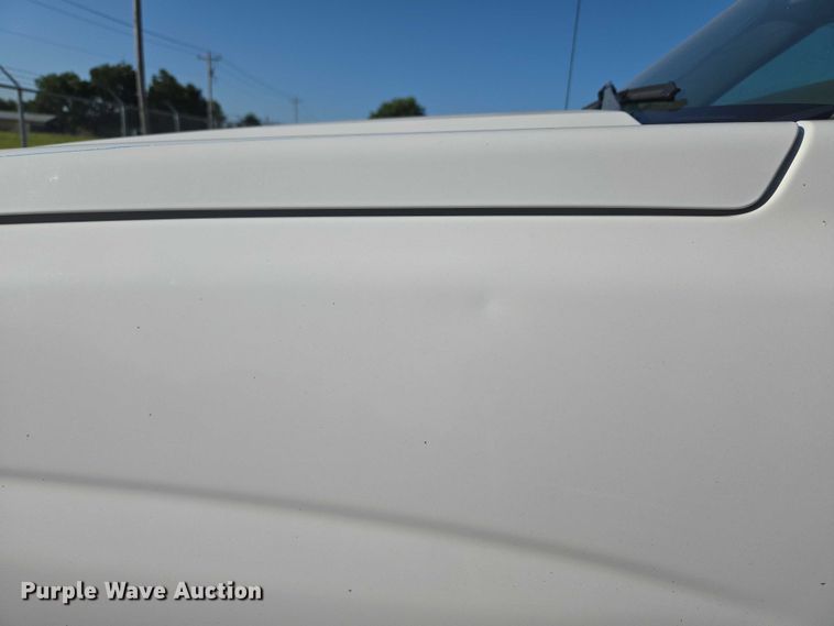 image for item DY0818 2005 Chevrolet Silverado 1500 Crew Cab pickup truck