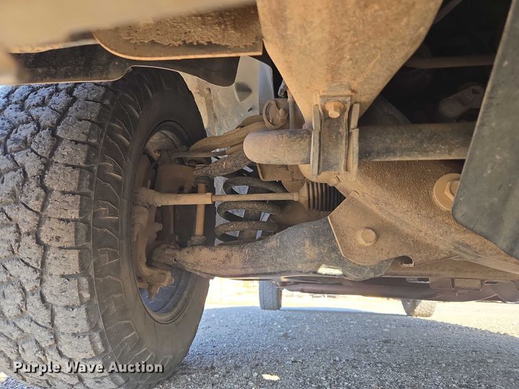 image for item DY0818 2005 Chevrolet Silverado 1500 Crew Cab pickup truck