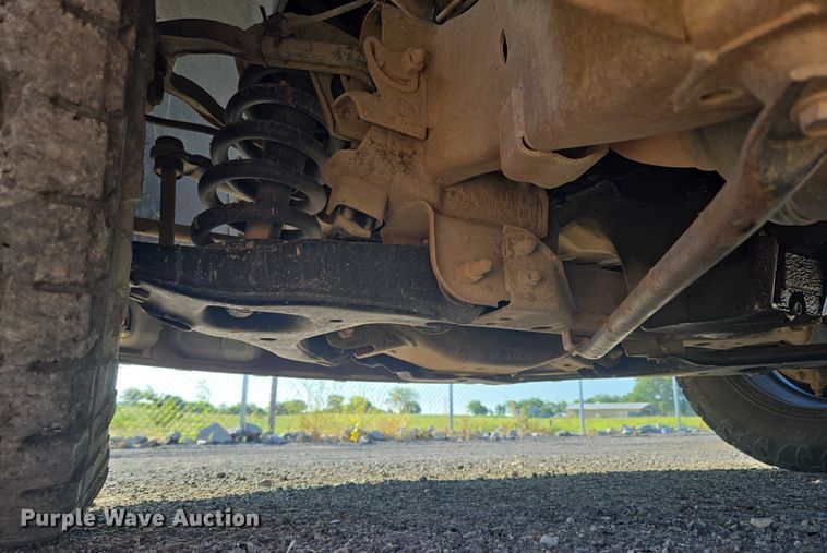 image for item DY0818 2005 Chevrolet Silverado 1500 Crew Cab pickup truck