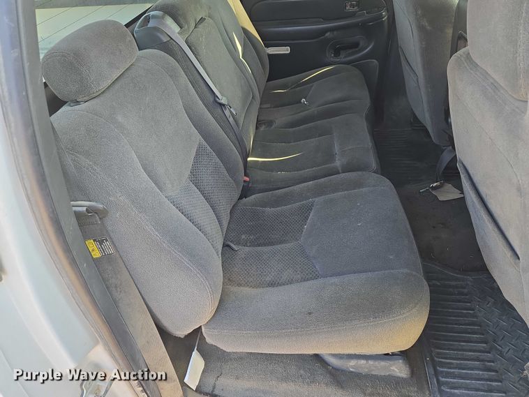 image for item DY0818 2005 Chevrolet Silverado 1500 Crew Cab pickup truck