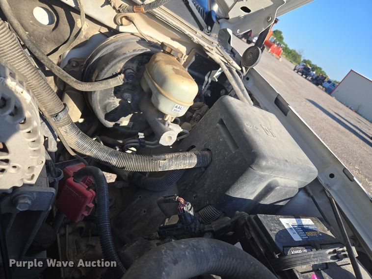 image for item DY0818 2005 Chevrolet Silverado 1500 Crew Cab pickup truck