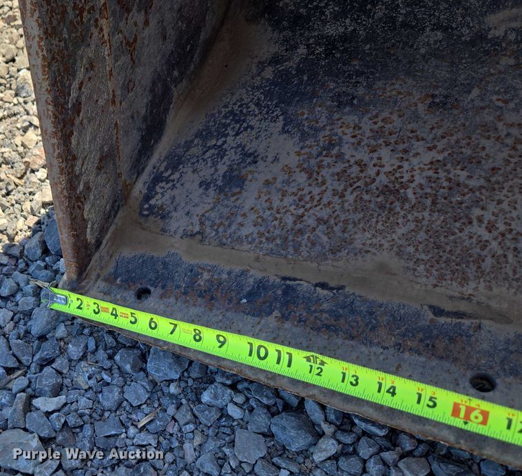 image for item DY0820 1992 John Deere 310D backhoe