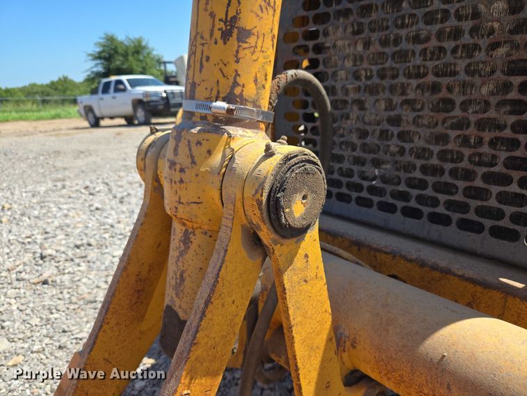 image for item DY0820 1992 John Deere 310D backhoe