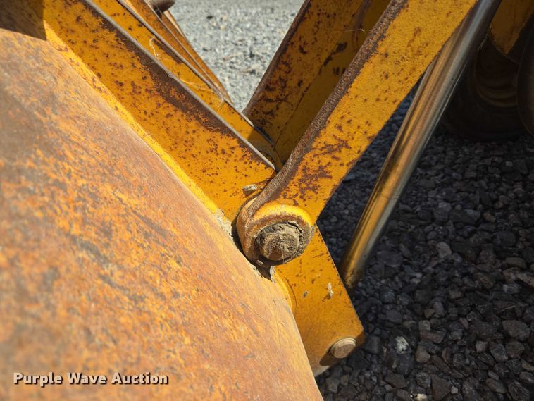 image for item DY0820 1992 John Deere 310D backhoe