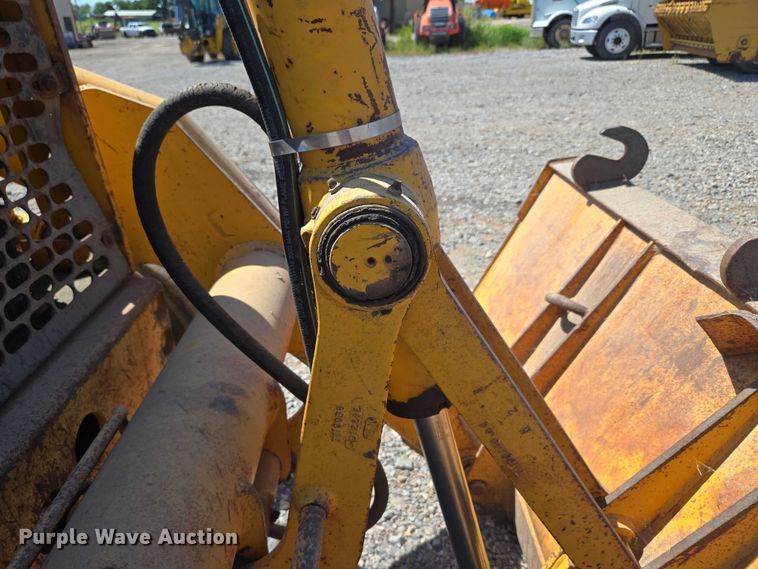 image for item DY0820 1992 John Deere 310D backhoe