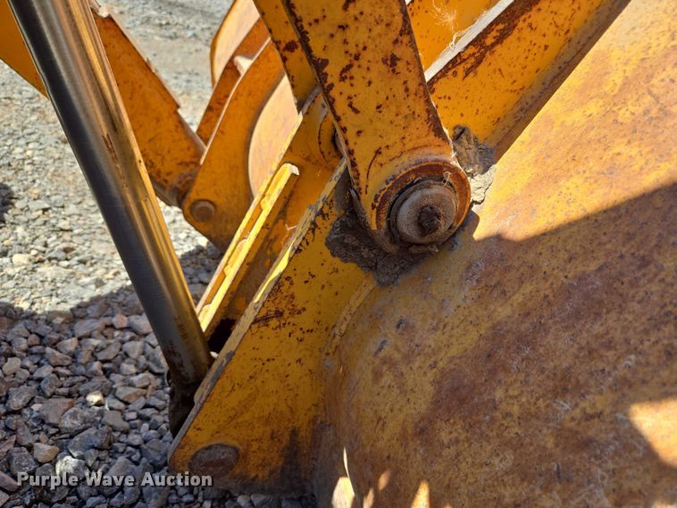 image for item DY0820 1992 John Deere 310D backhoe