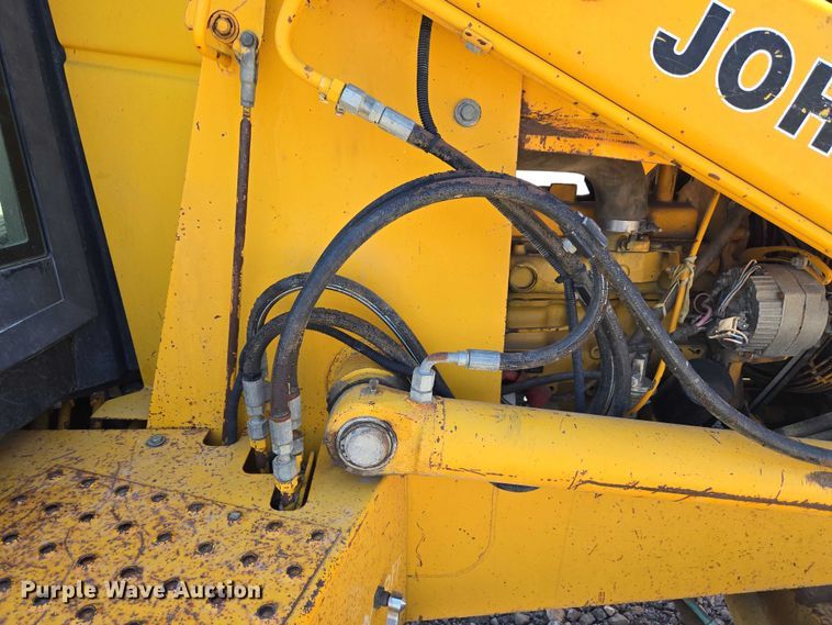 image for item DY0820 1992 John Deere 310D backhoe