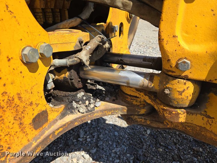 image for item DY0820 1992 John Deere 310D backhoe