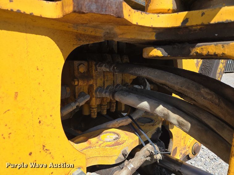 image for item DY0820 1992 John Deere 310D backhoe
