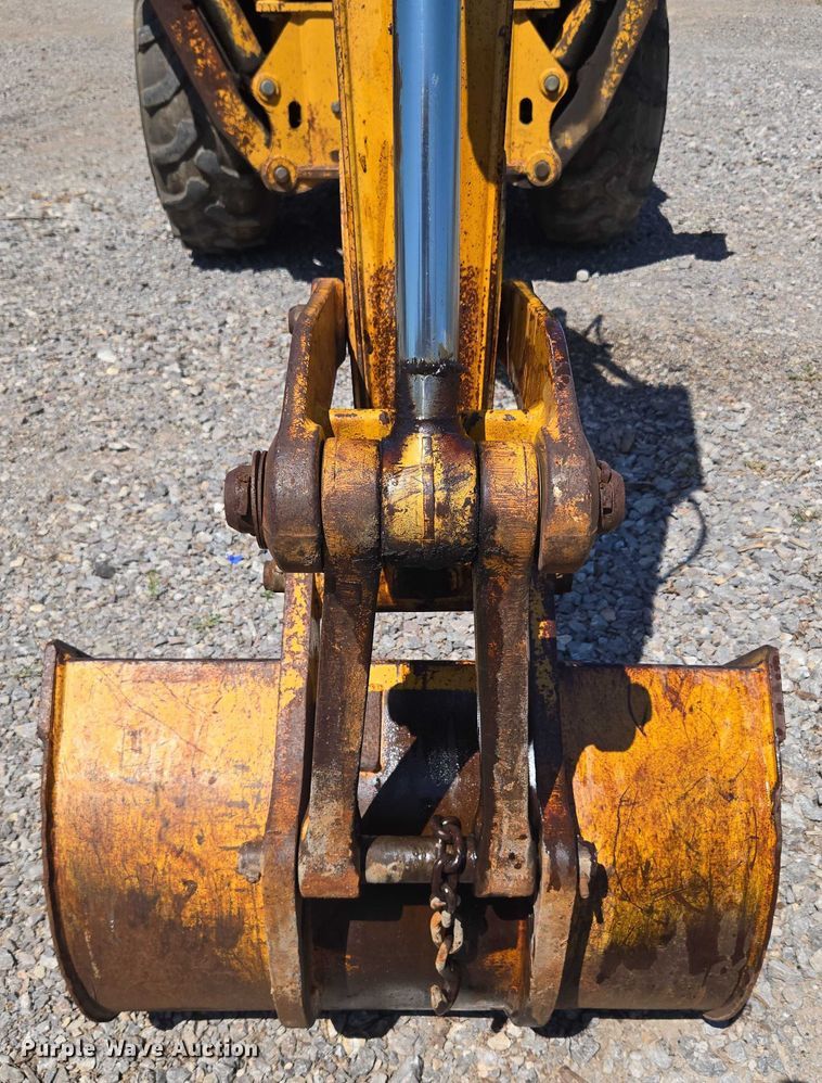 image for item DY0820 1992 John Deere 310D backhoe