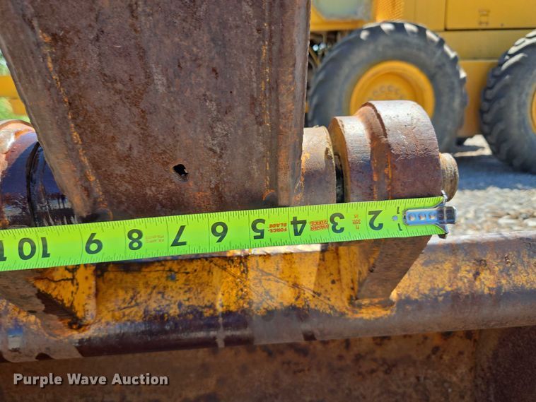 image for item DY0820 1992 John Deere 310D backhoe