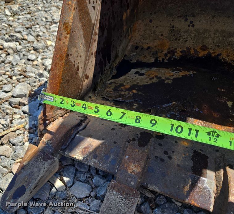 image for item DY0820 1992 John Deere 310D backhoe