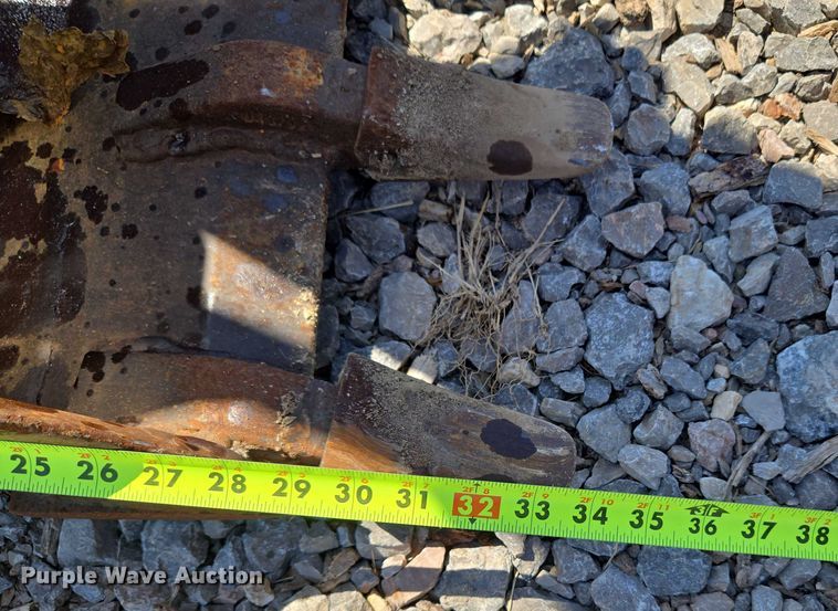 image for item DY0820 1992 John Deere 310D backhoe