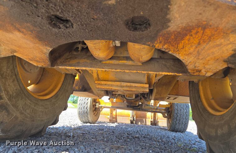 image for item DY0820 1992 John Deere 310D backhoe