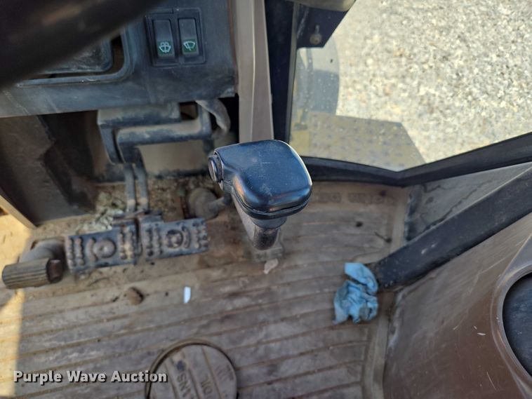 image for item DY0820 1992 John Deere 310D backhoe