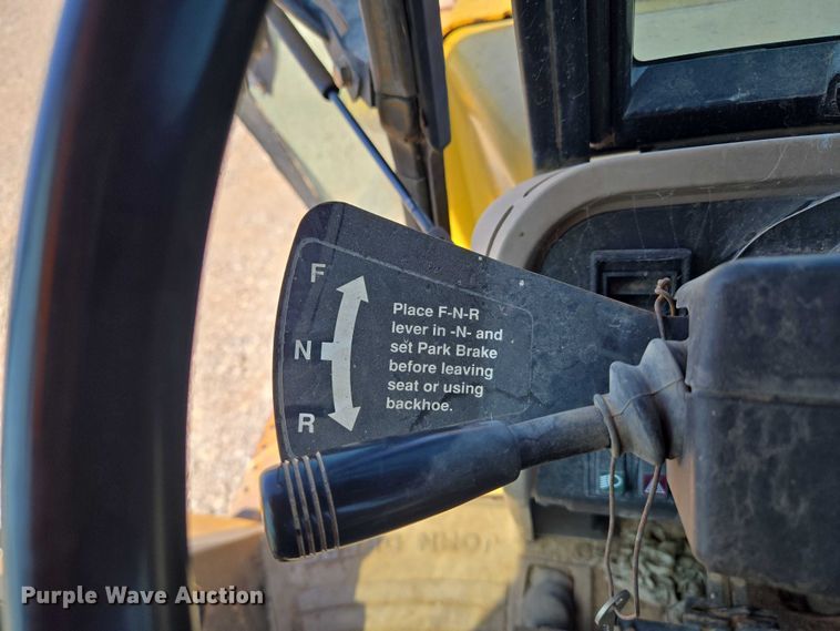 image for item DY0820 1992 John Deere 310D backhoe