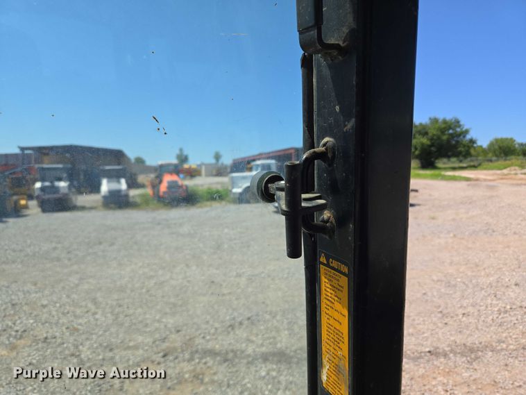 image for item DY0820 1992 John Deere 310D backhoe