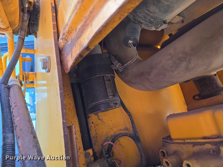 image for item DY0820 1992 John Deere 310D backhoe